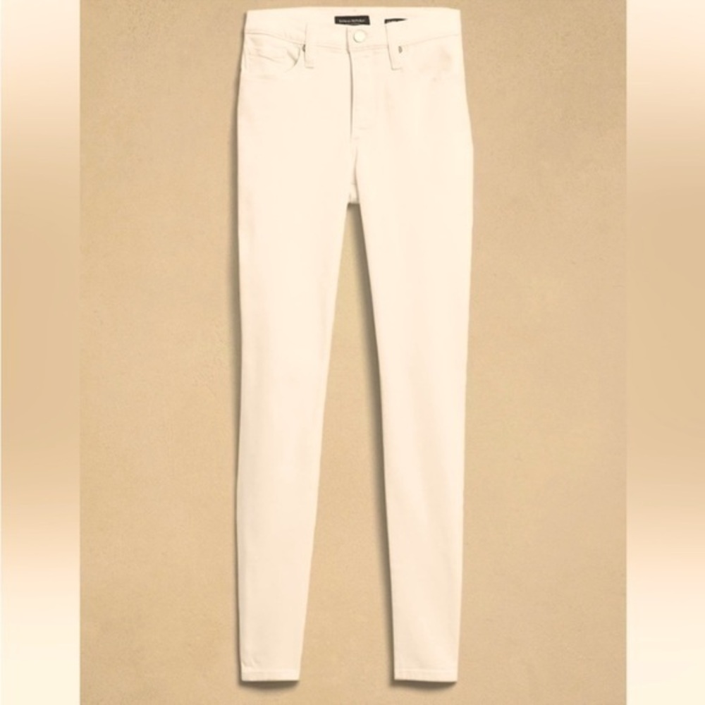 NWT $69 Banana Republic off white jeans size 33